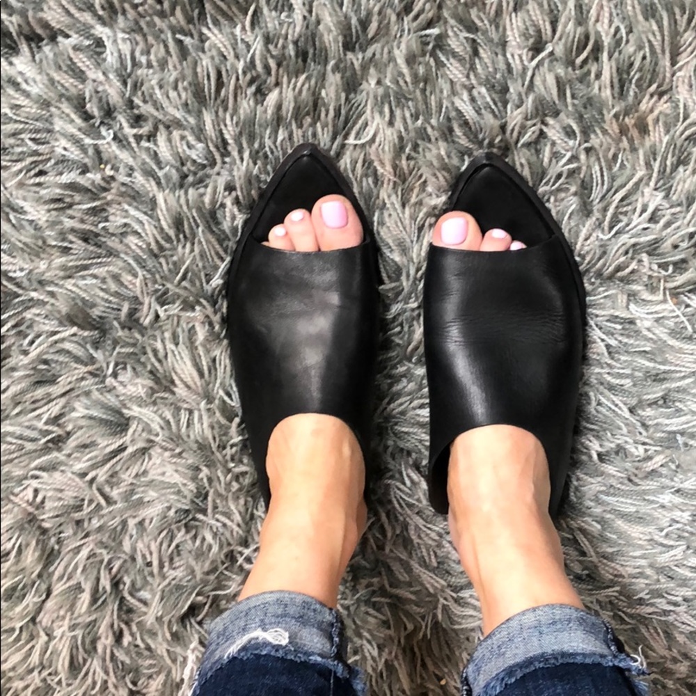 Super rare pointy toe genuine leather slides